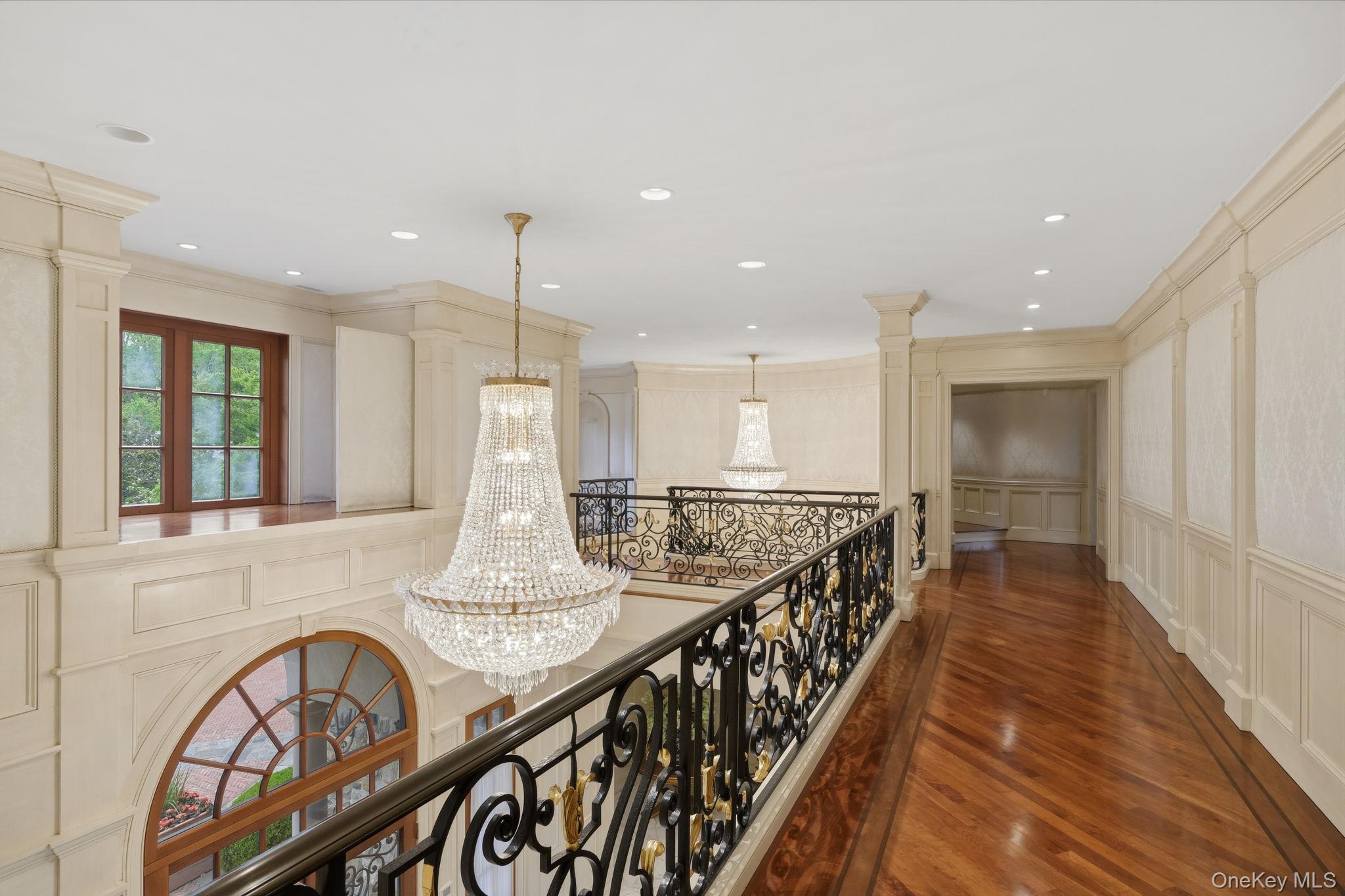 1 Applewood Estate