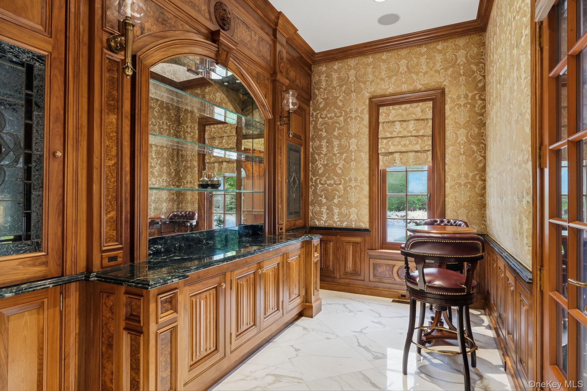1 Applewood Estate