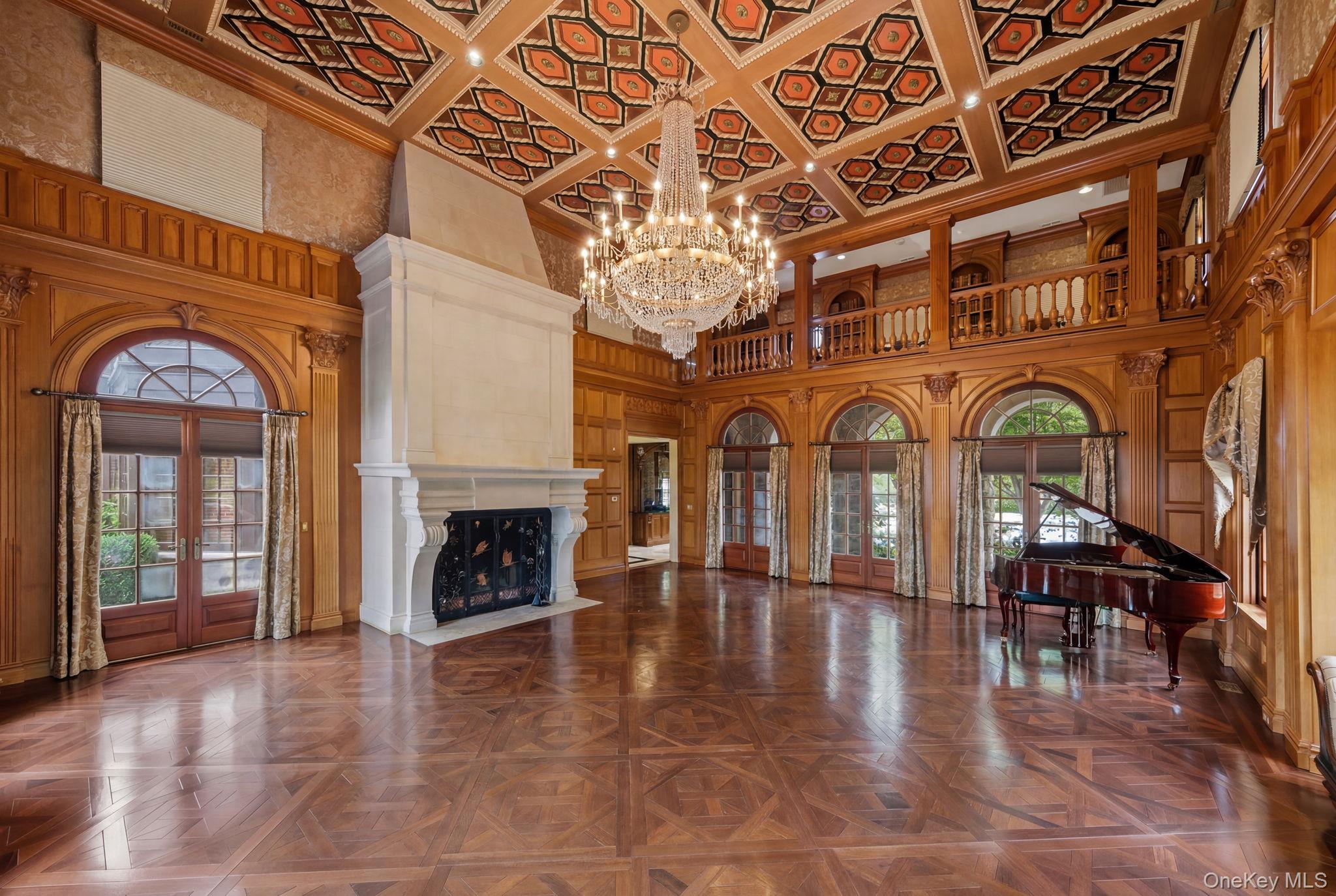1 Applewood Estate