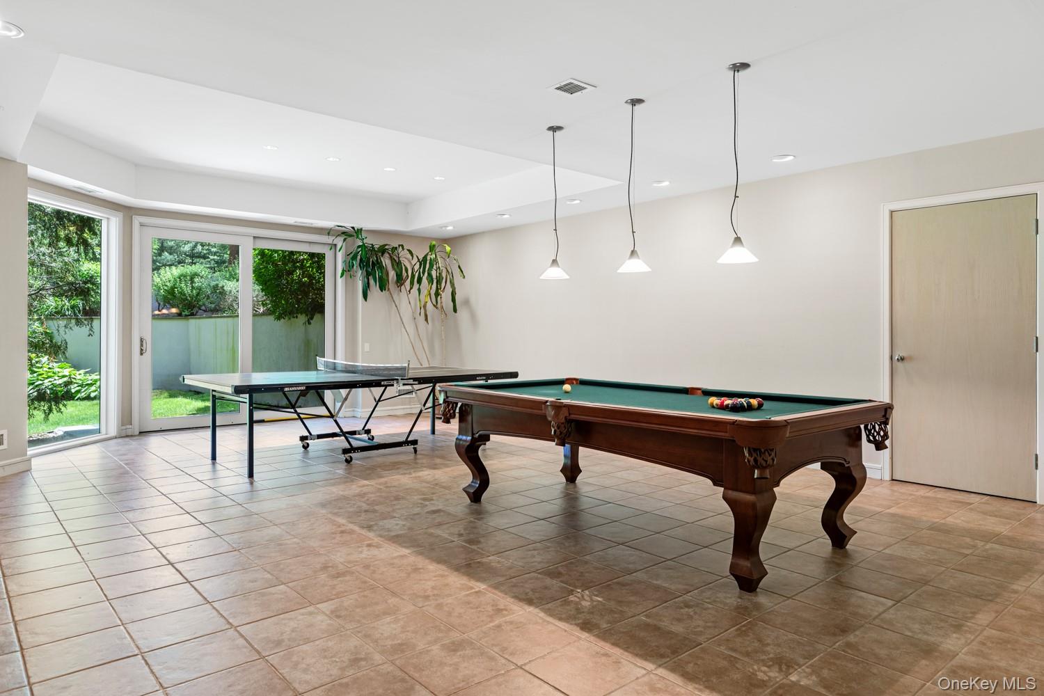 5 Coachmans Court
