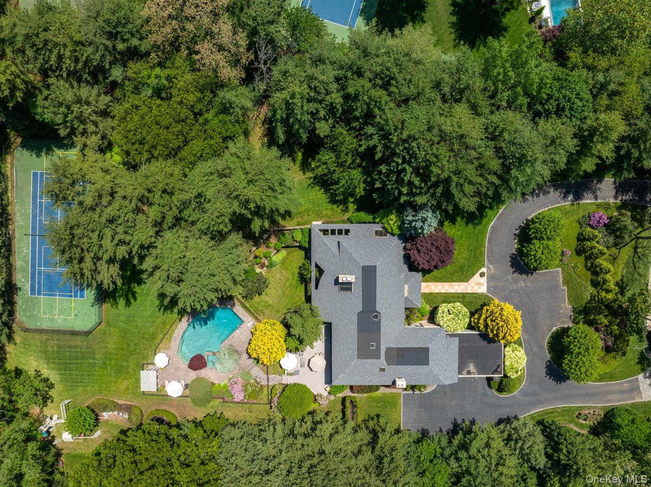 5 Coachmans Court