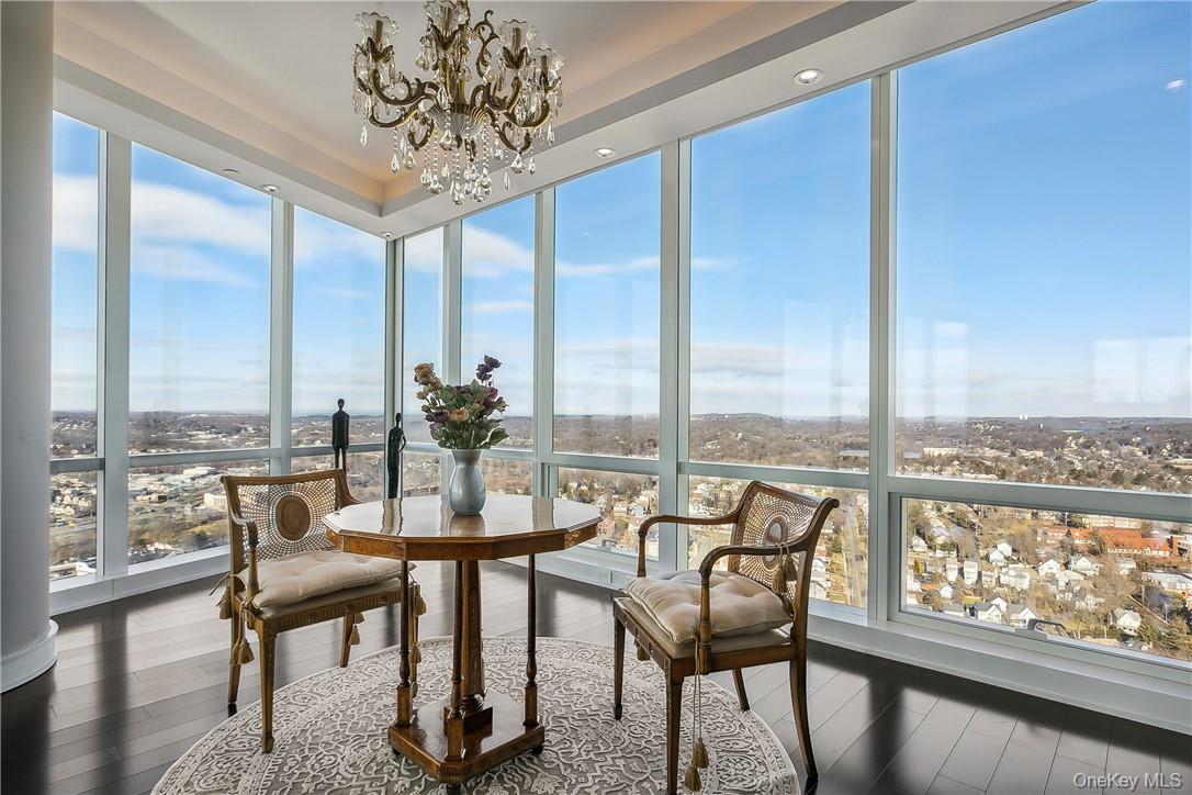 5 Renaissance Square Unit: PH40C