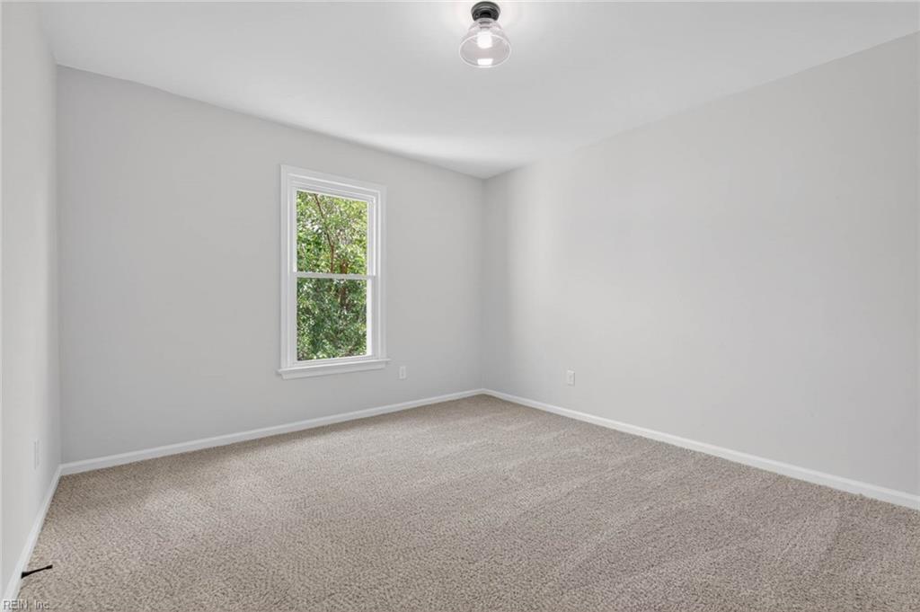 1220 Renoir CT