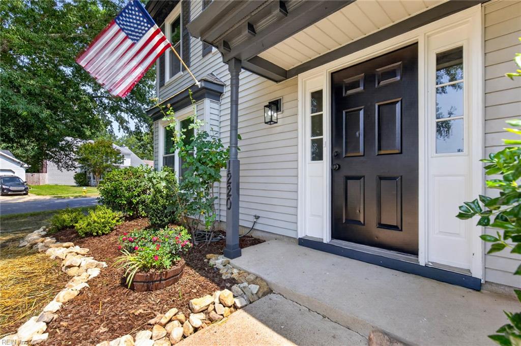 1220 Renoir CT