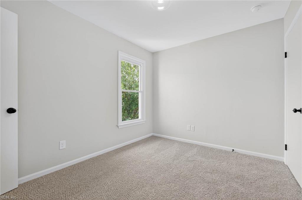 1220 Renoir CT