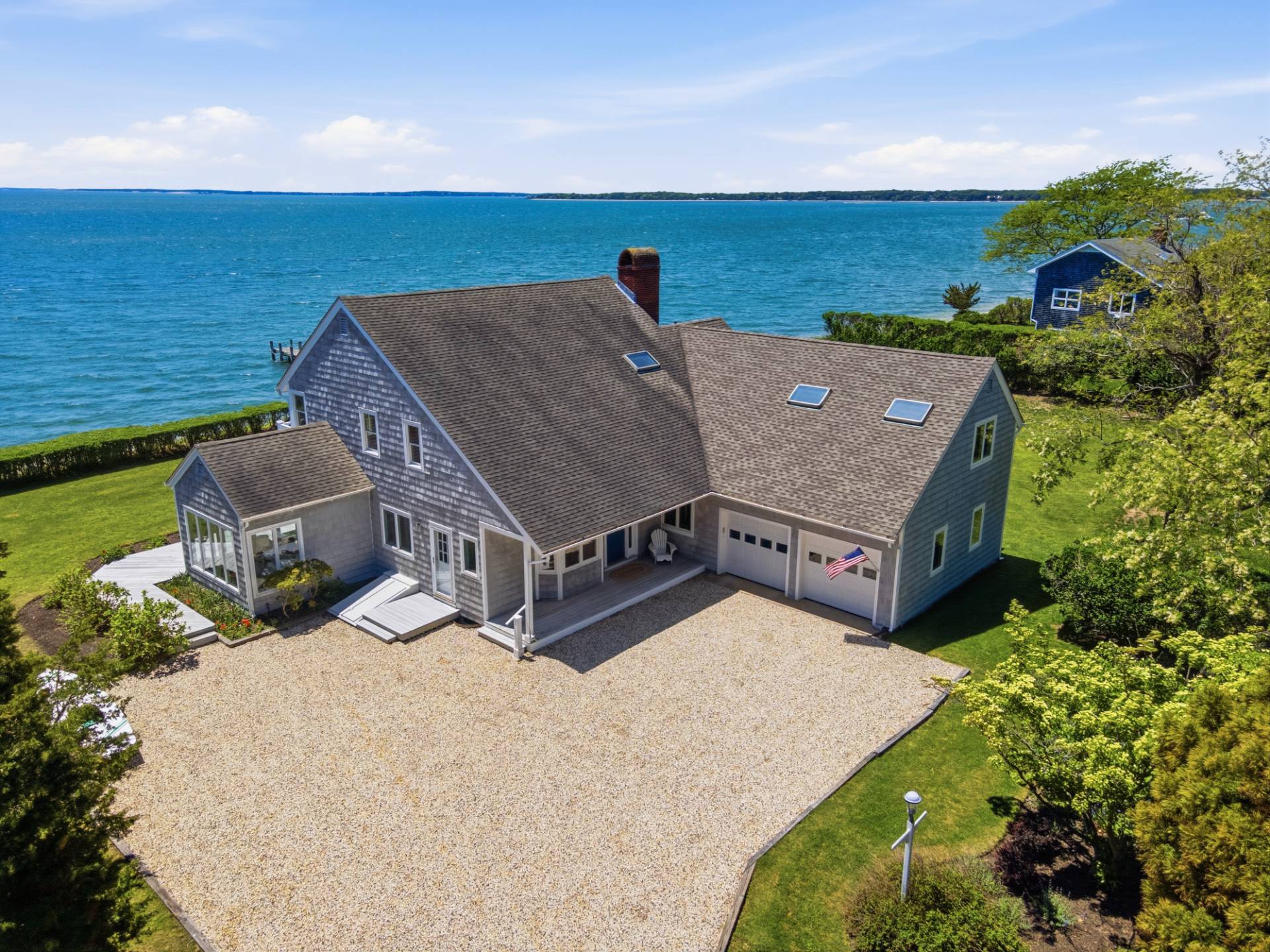 90 Peconic Ave