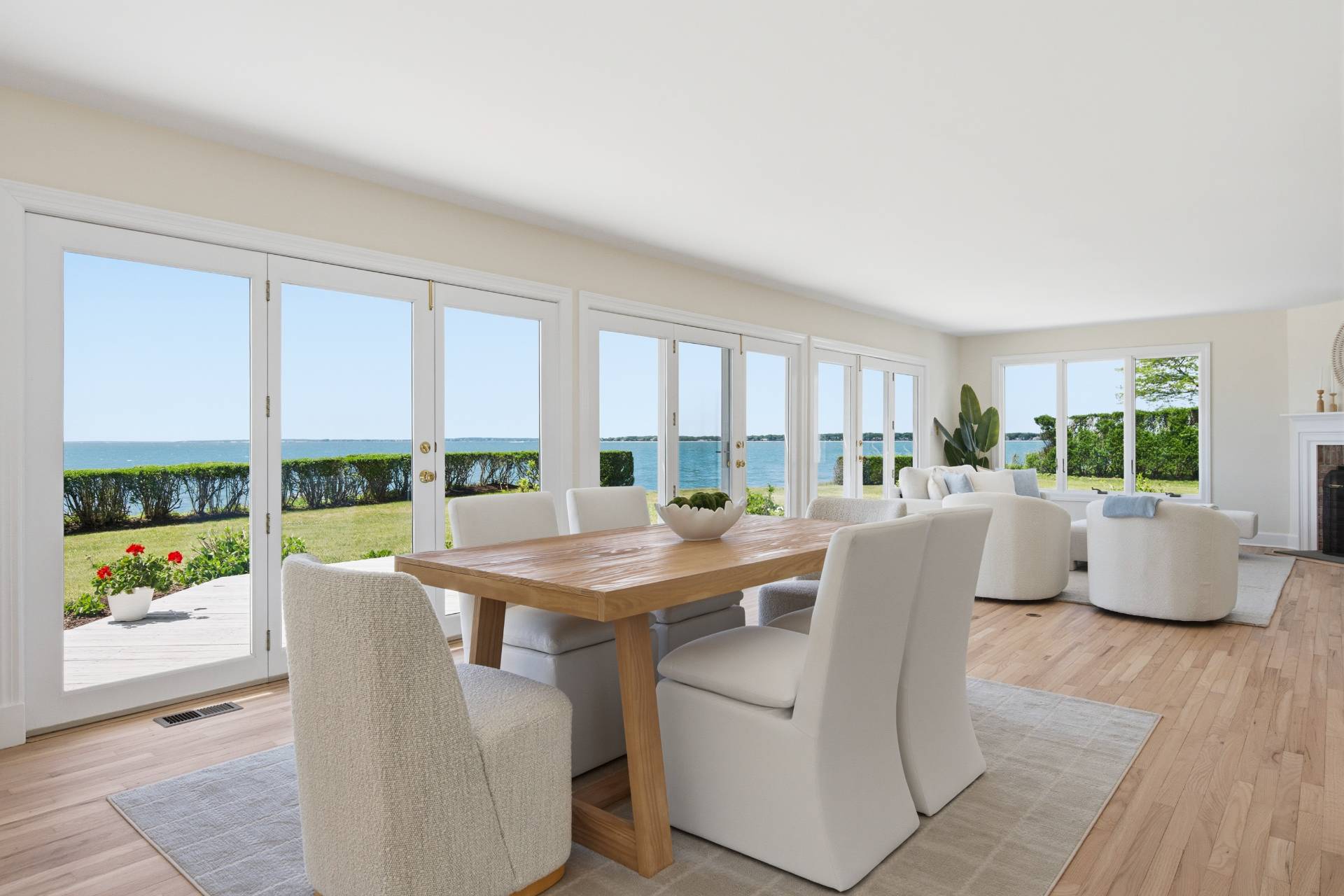90 Peconic Ave