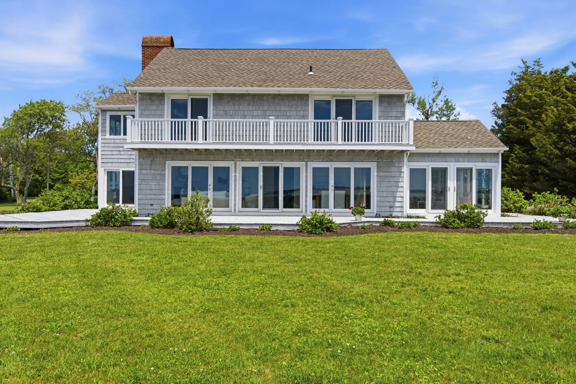 90 Peconic Ave