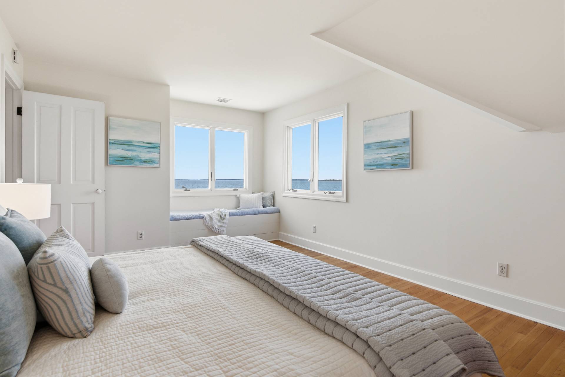 90 Peconic Ave