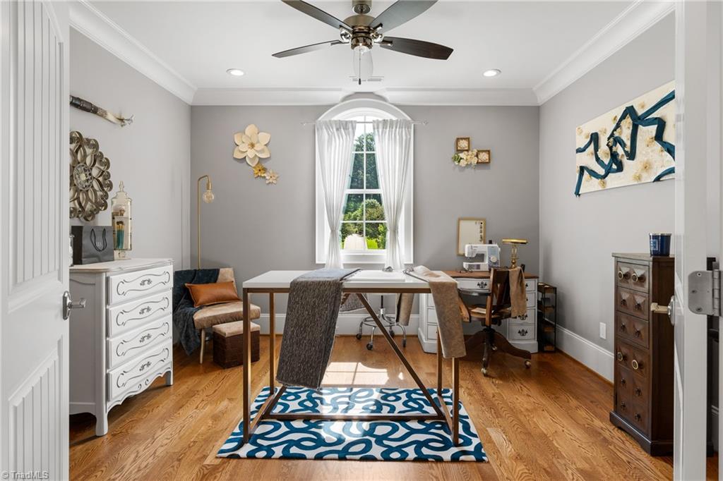 6323 Nesting Way