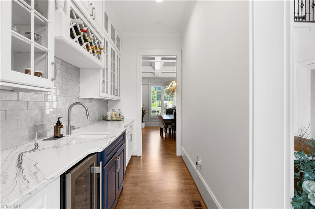 6323 Nesting Way
