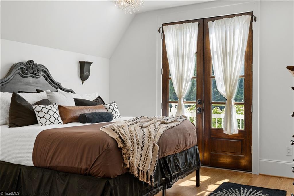 6323 Nesting Way