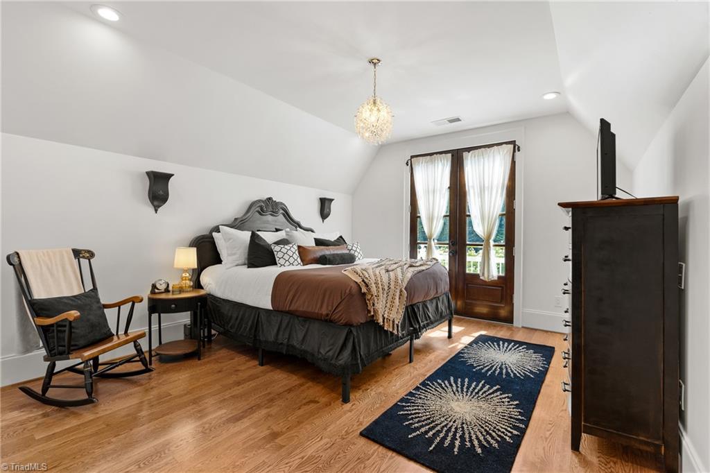 6323 Nesting Way