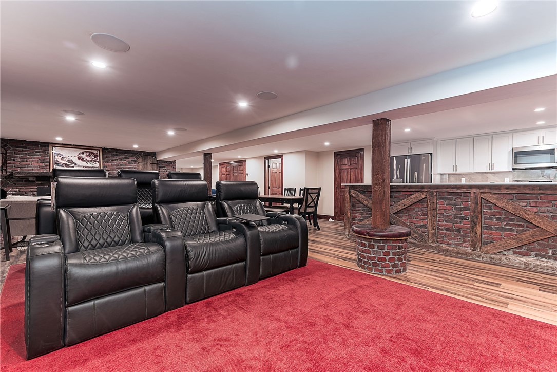 14 Woodlake Drive