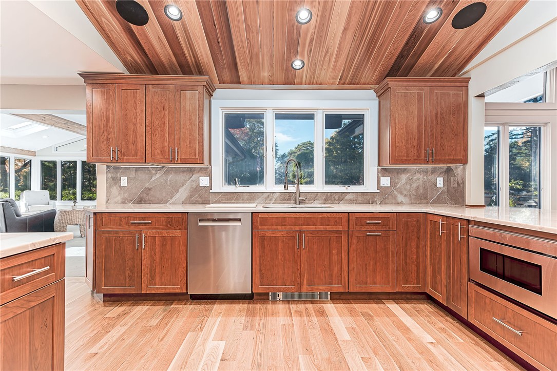 14 Woodlake Drive