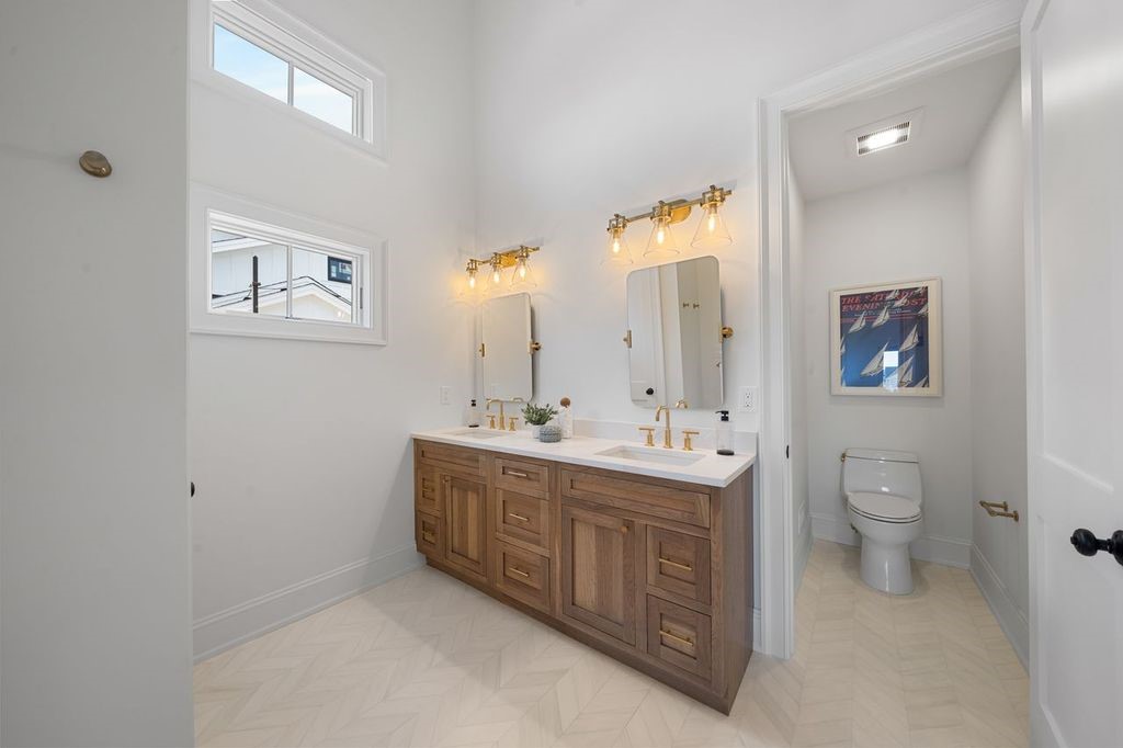 815 Ocean Road