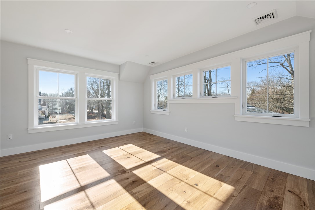 1 Knowlton Court