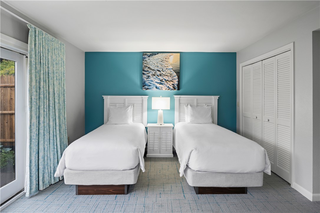 150 Bay View Drive 13