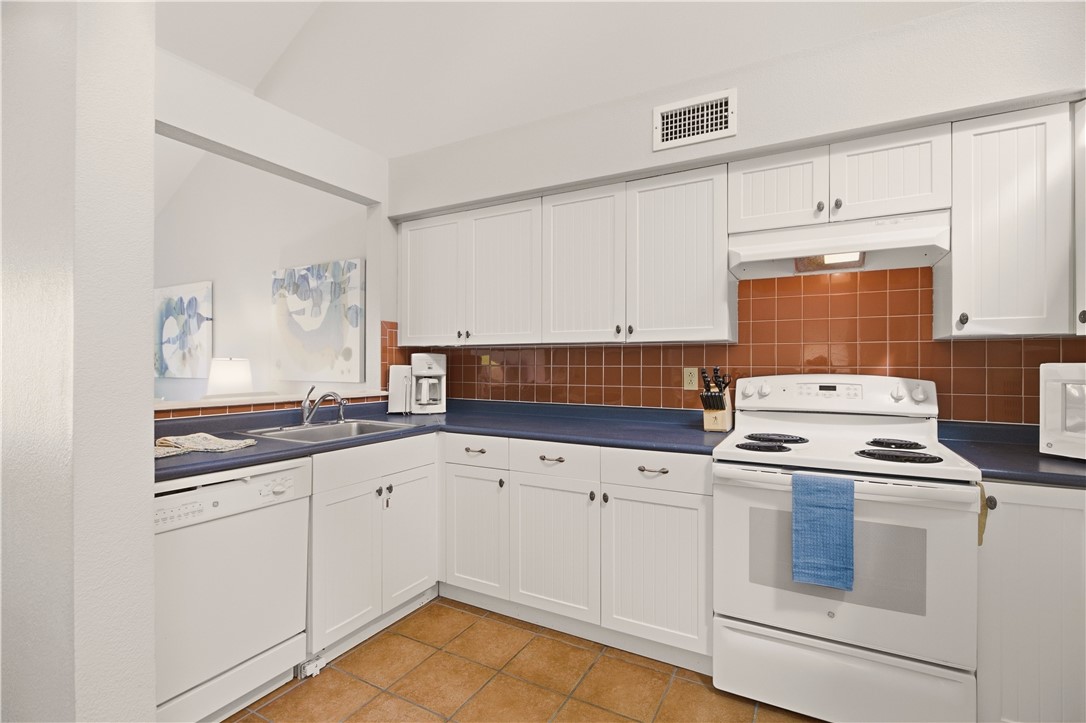 150 Bay View Drive 2