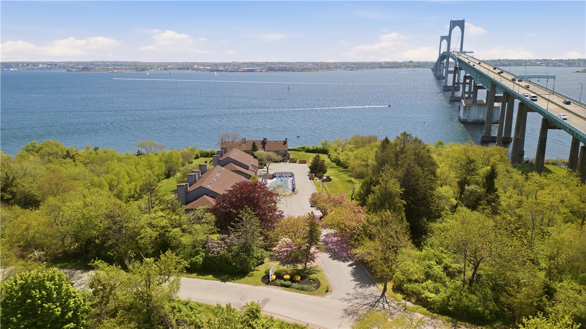 150 Bay View Drive 9