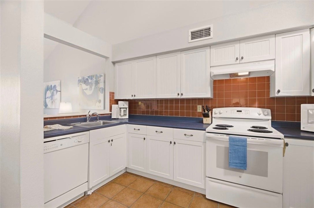 150 Bay View Drive 9