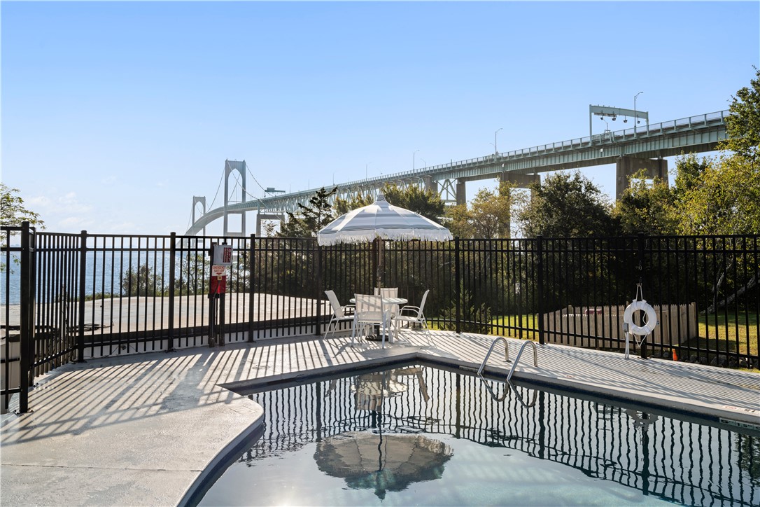 150 Bay View Drive 10