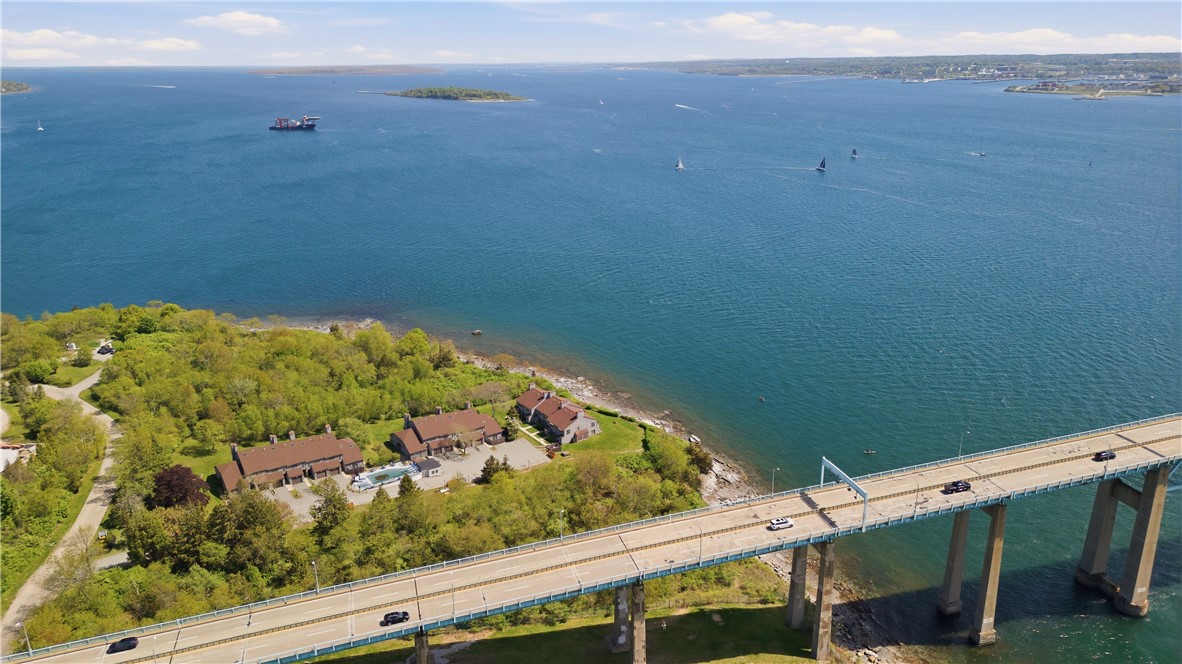 150 Bay View Drive 10