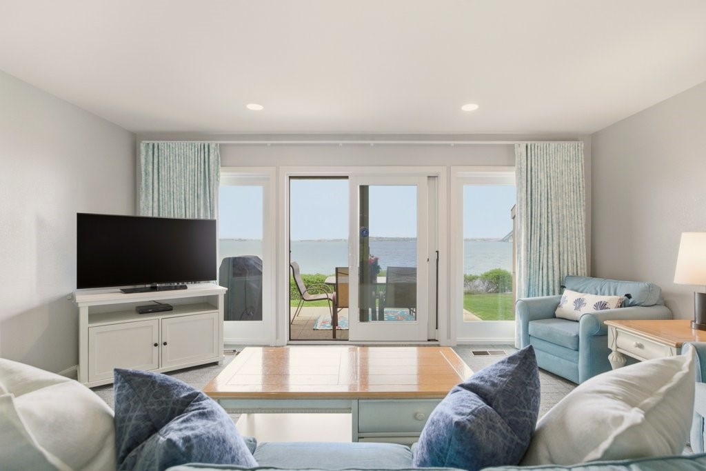 150 Bay View Drive 15