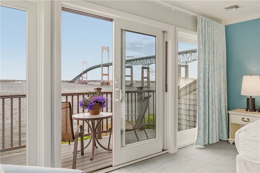 150 Bay View Drive 16