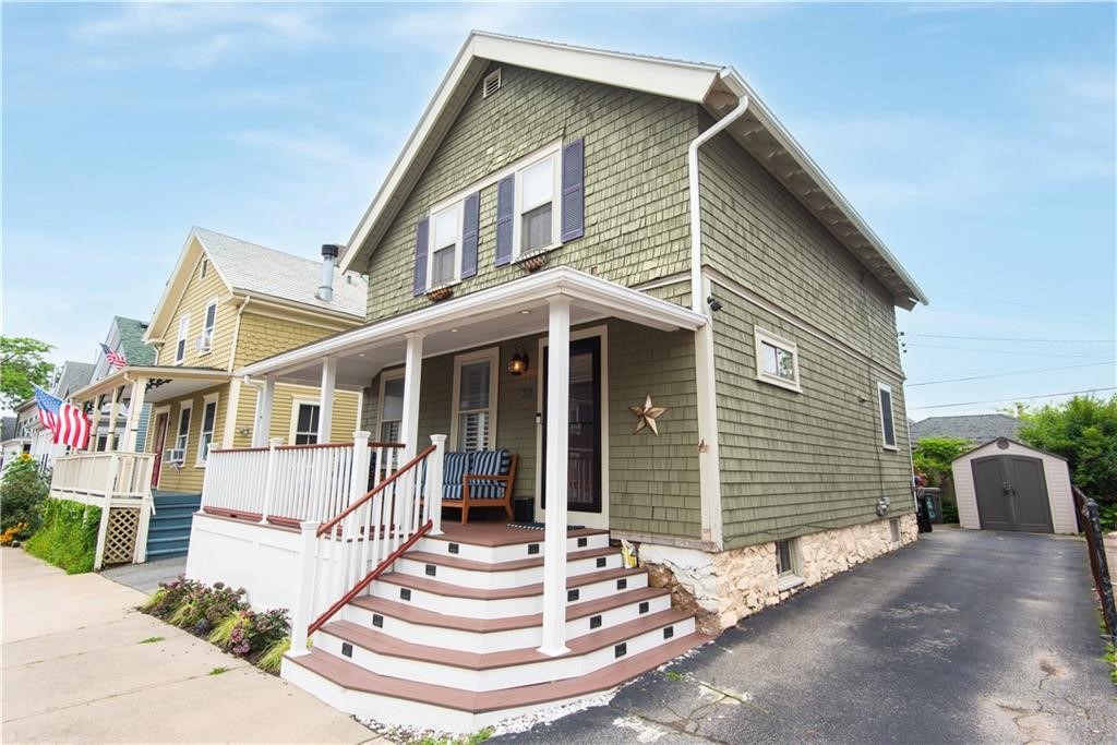 32 Hammond Street