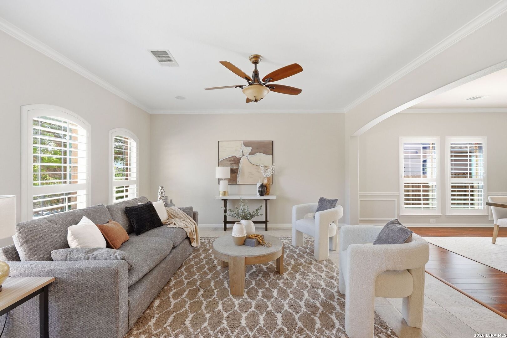 831 Queens Oak