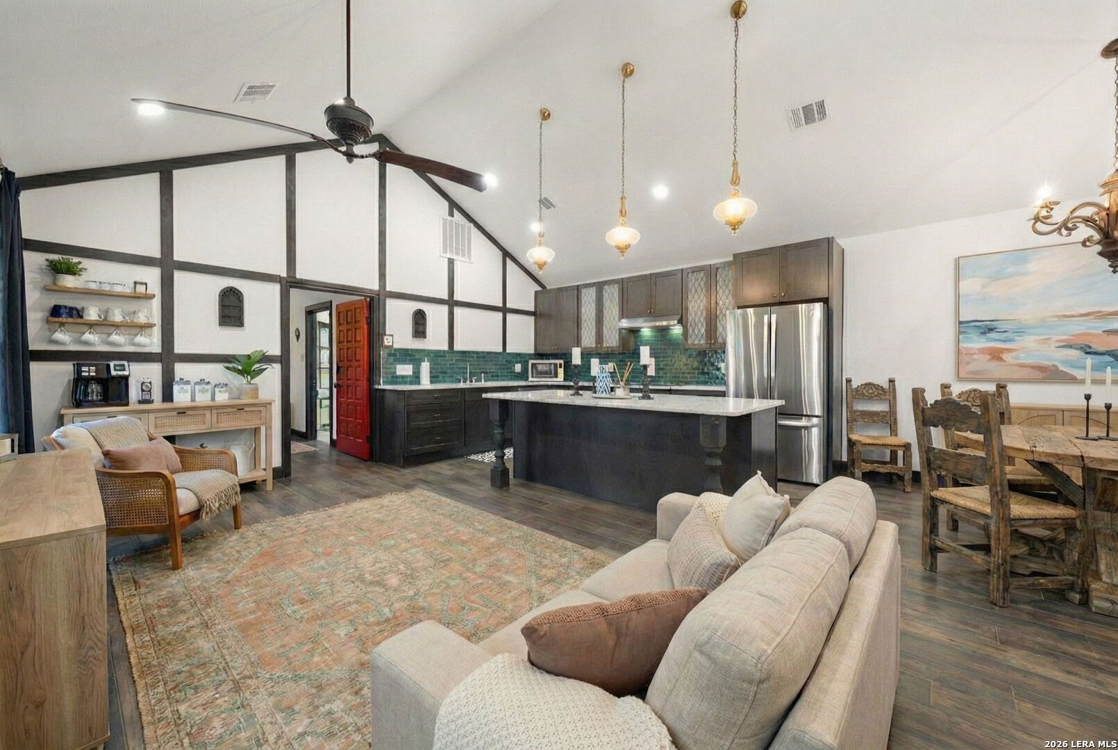 232 Meadowbrook Dr