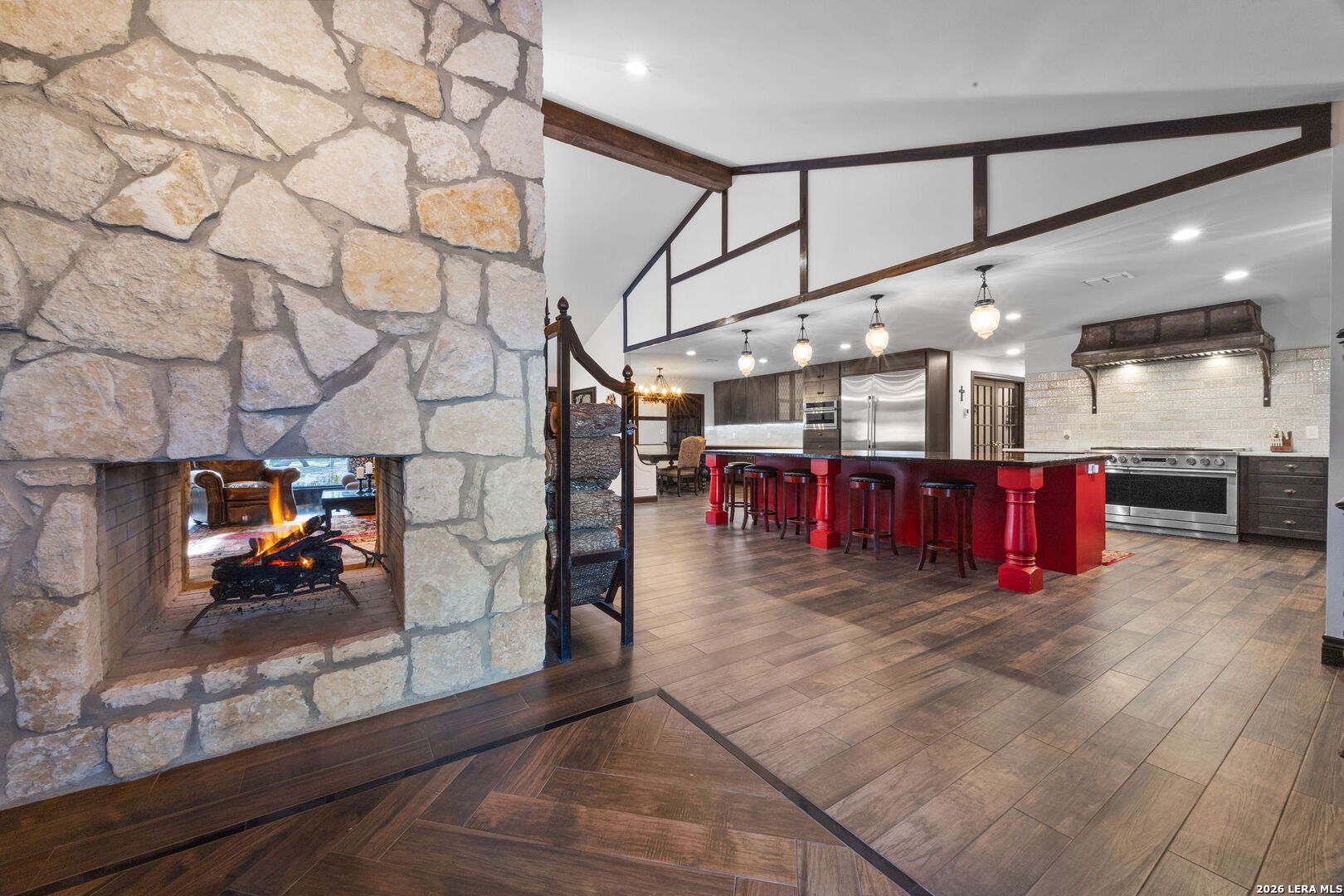 232 Meadowbrook Dr