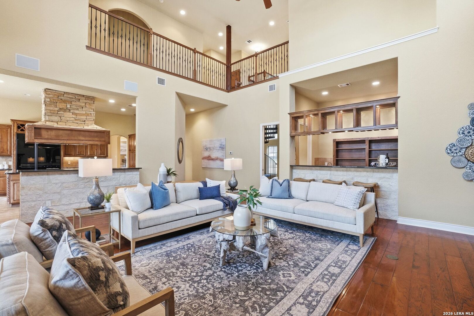 16227 San Cayetano
