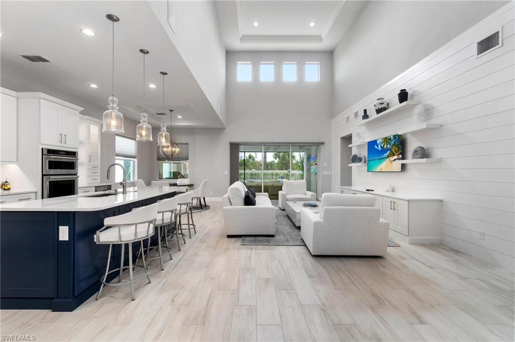 9256 Cayman DR
