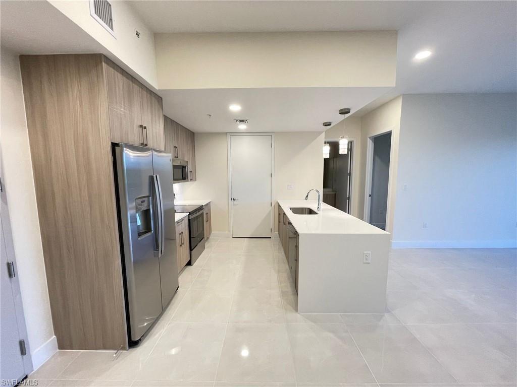 26610 Rosewood Pointe DR # 203 Unit: C-203