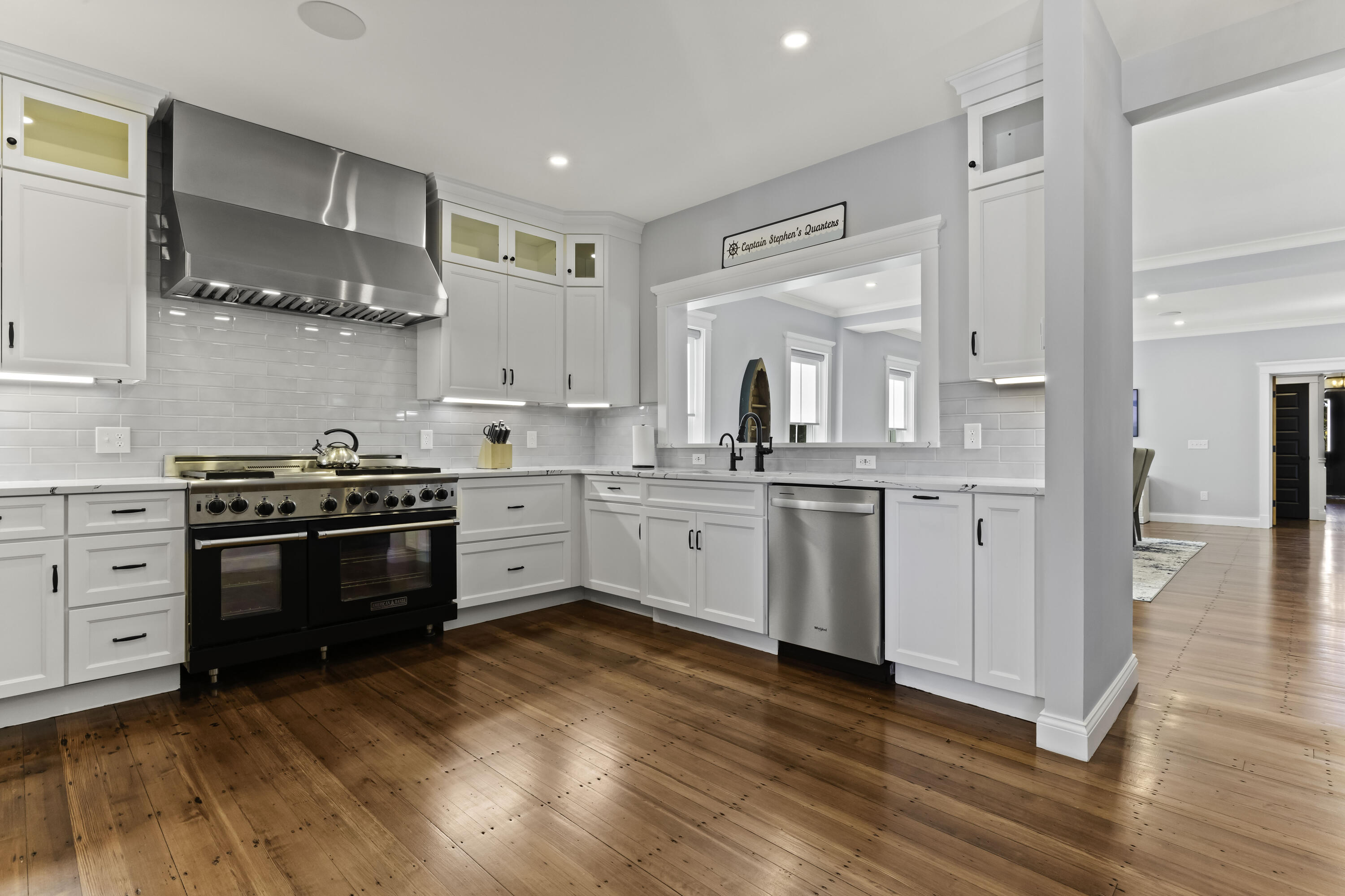 48 Red Brook Harbor Road