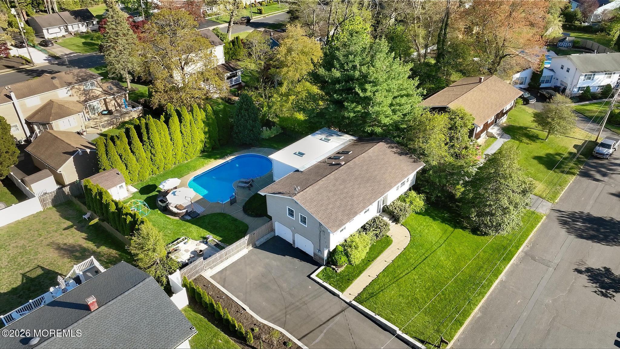 1301 Wedgewood Road