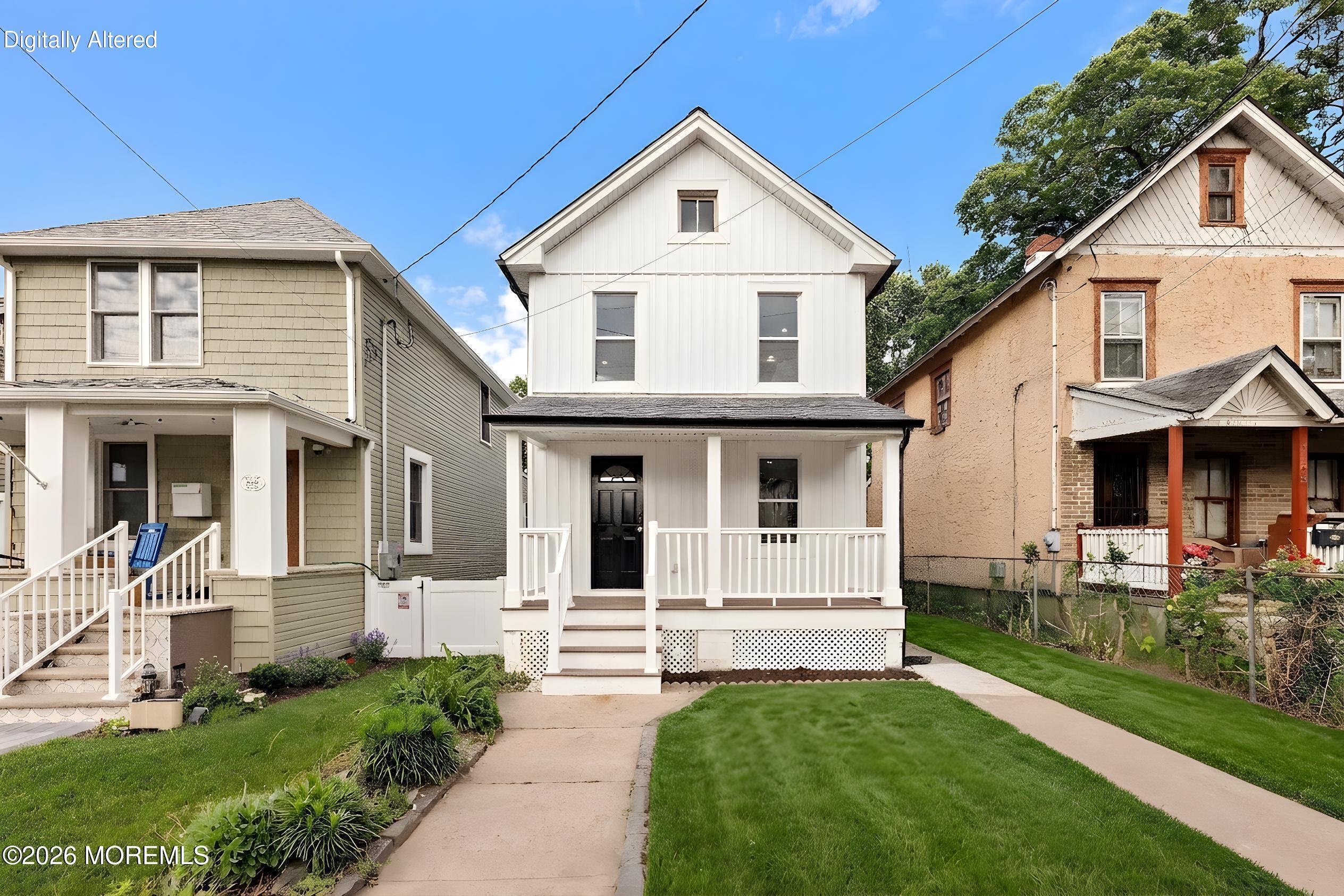 826 Dunlewy Street
