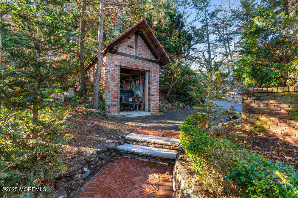 18 Belvidere Road