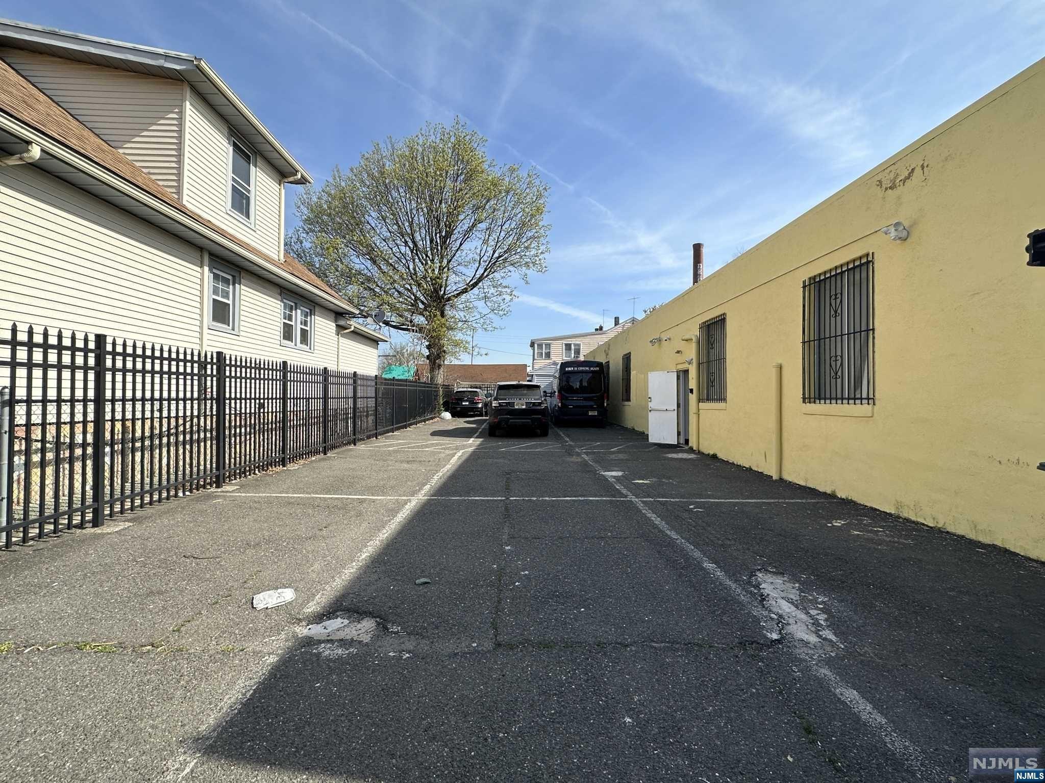 85-89 Sassafras Street