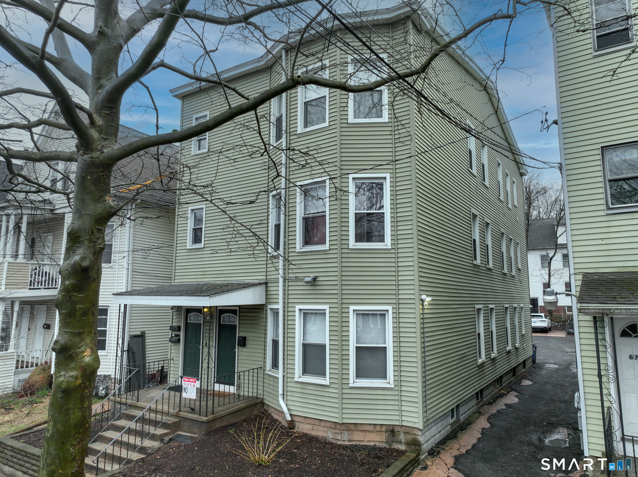 679 Winchester Avenue