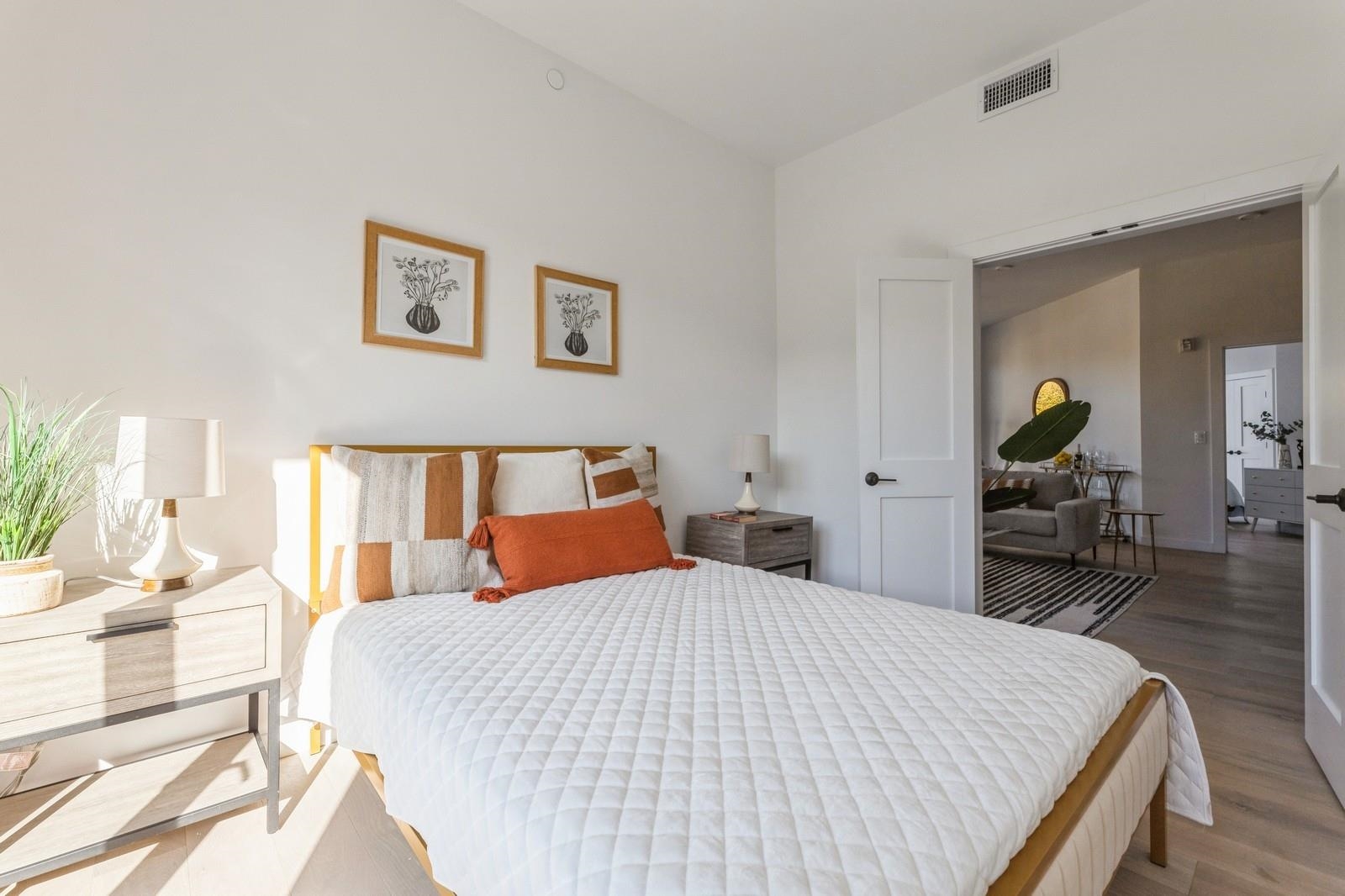 425 3RD ST Unit: 219