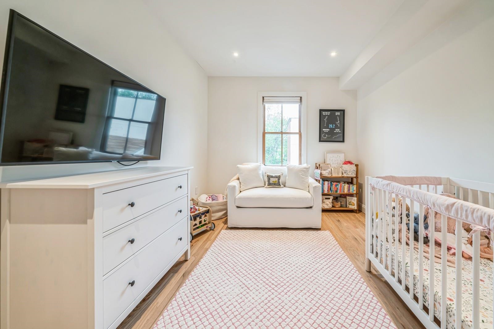 312 5TH ST Unit: 2