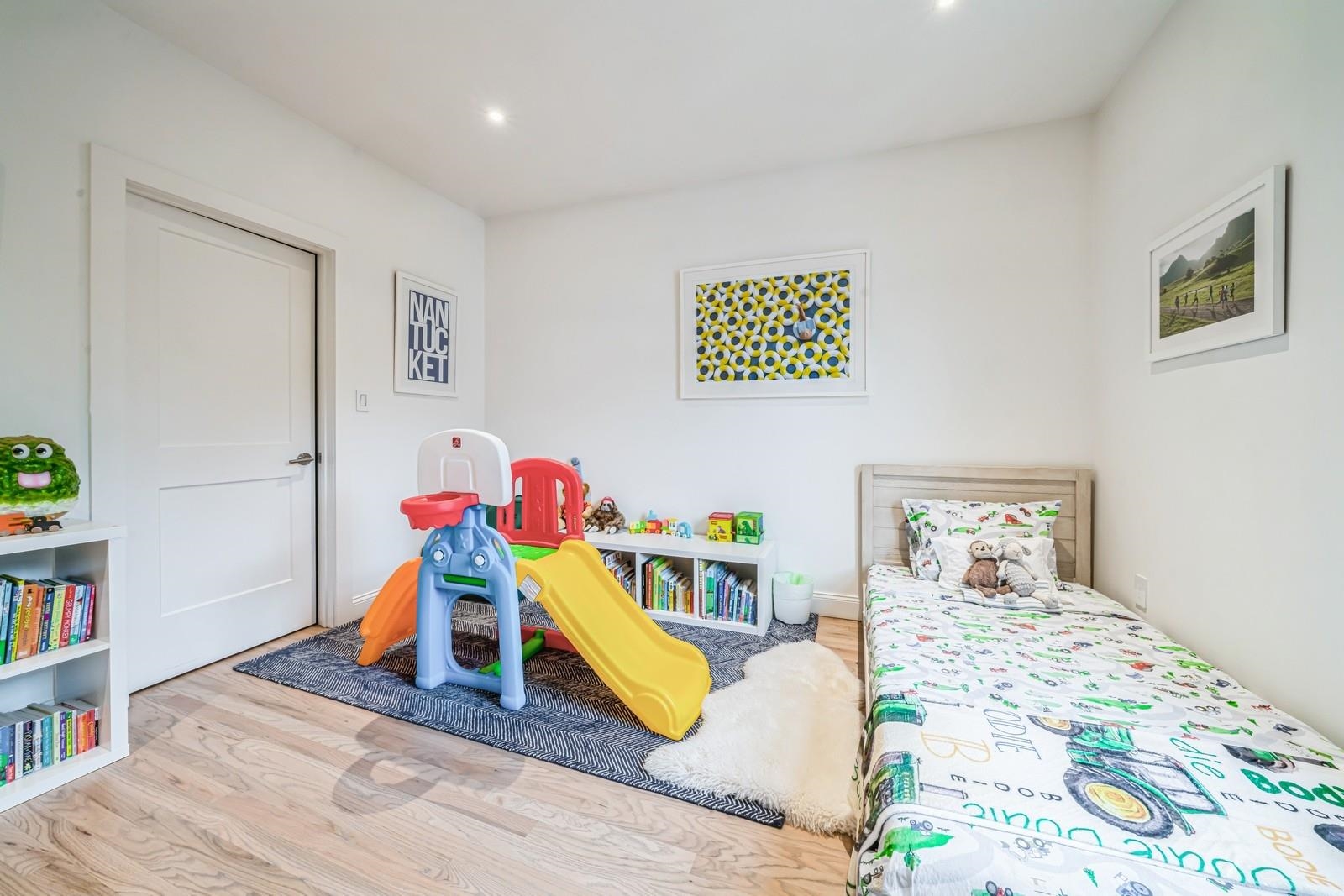 312 5TH ST Unit: 2
