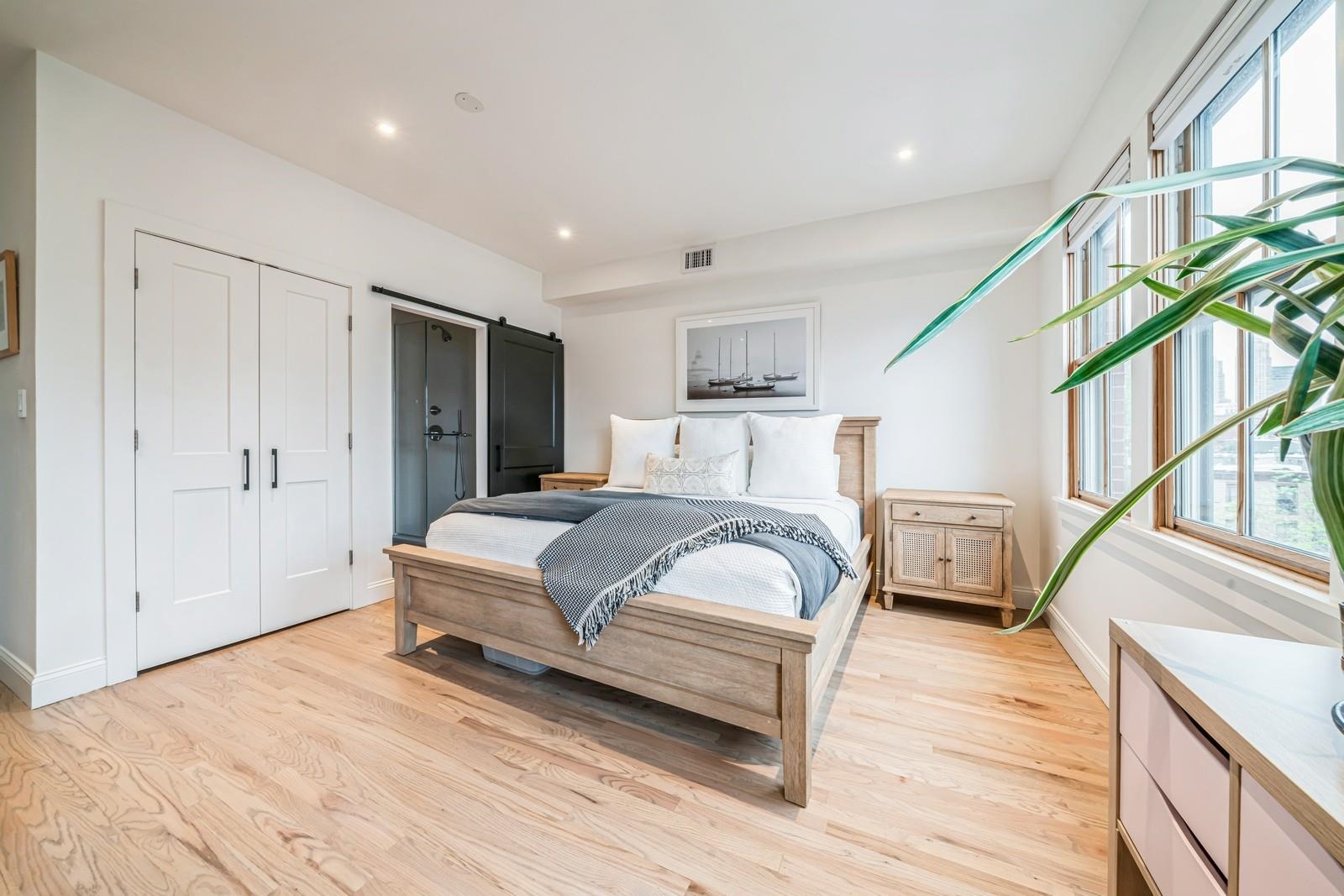 312 5TH ST Unit: 2