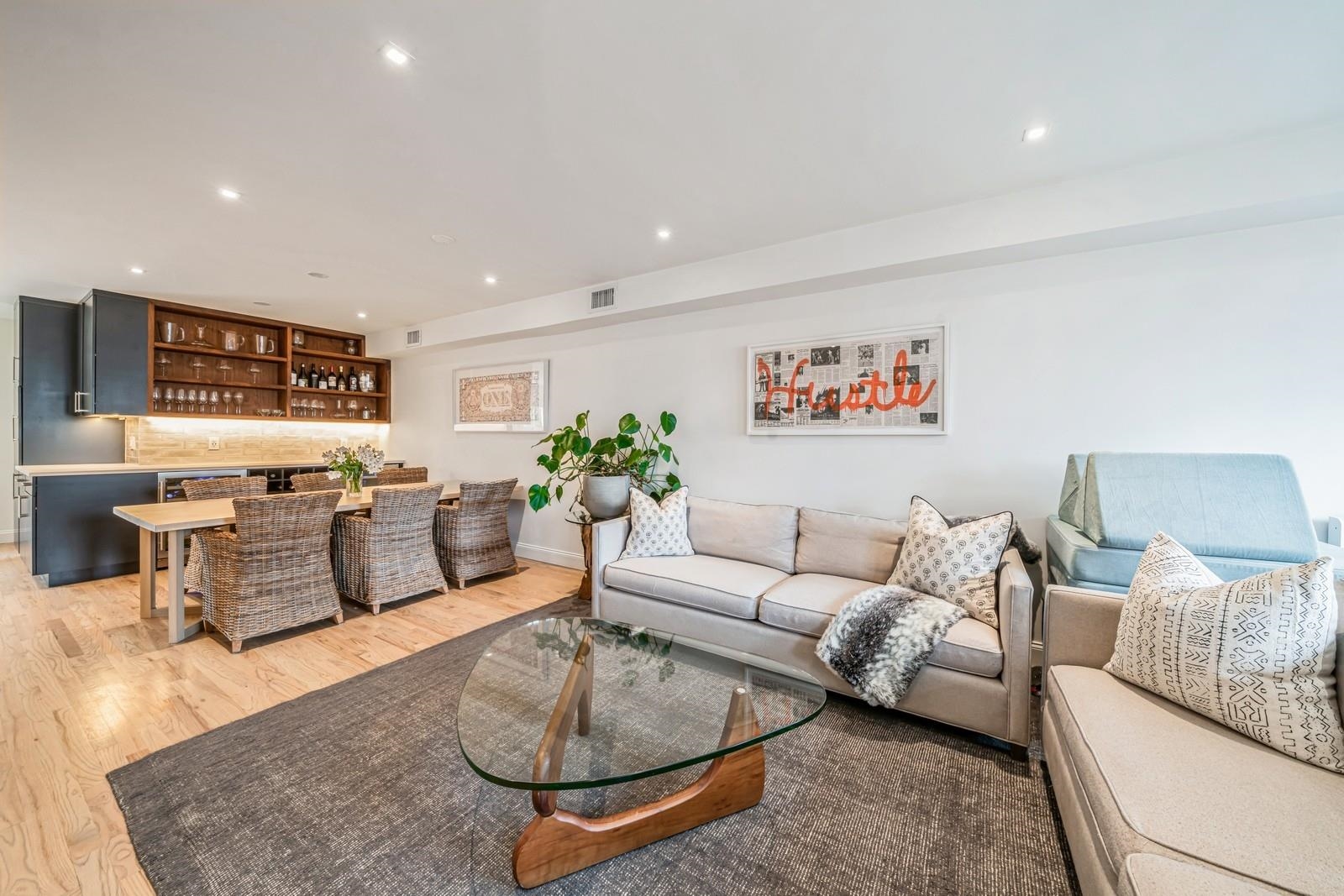 312 5TH ST Unit: 2
