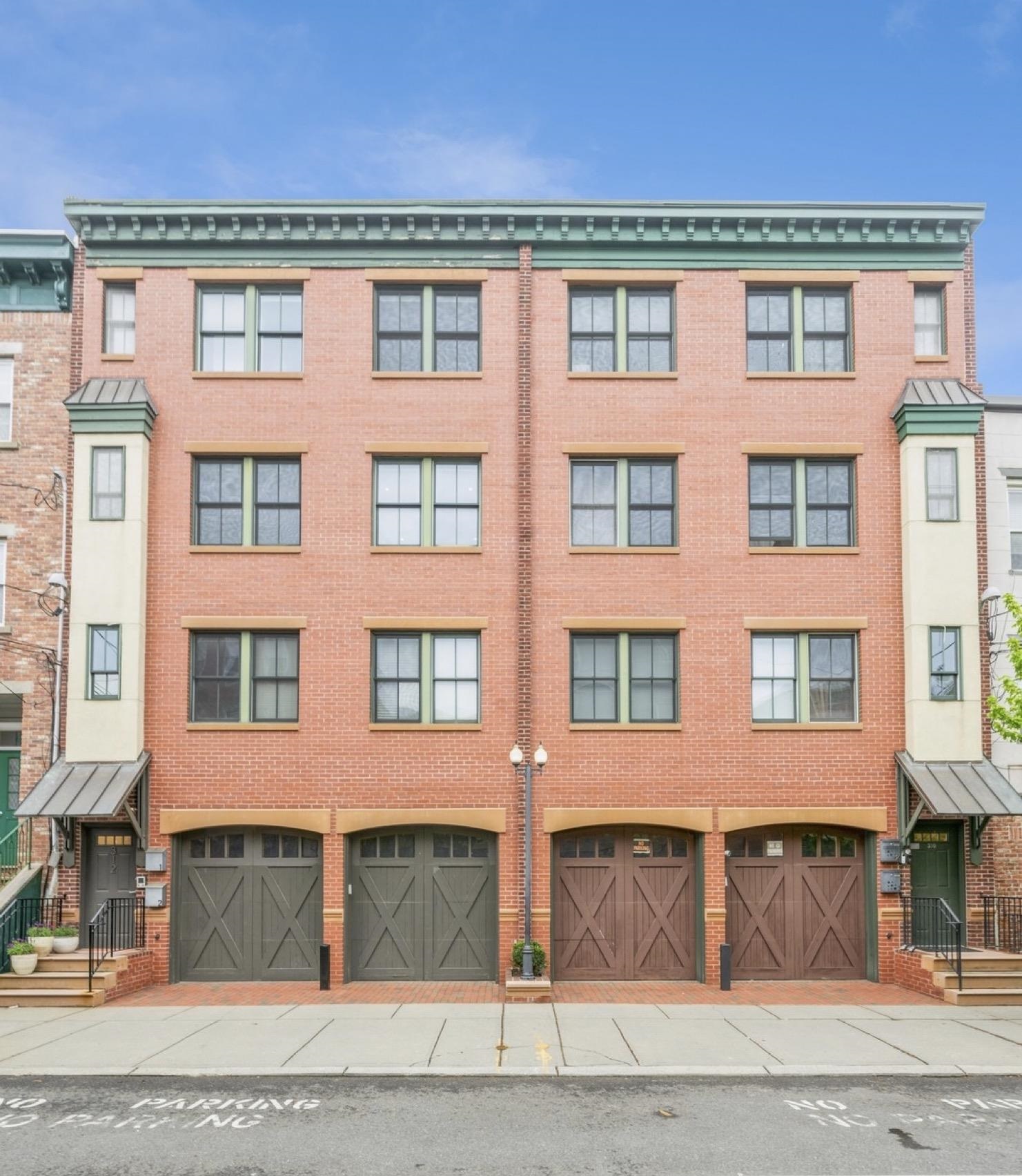 312 5TH ST Unit: 2