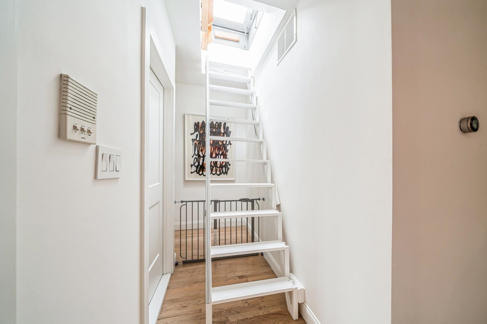 312 5TH ST Unit: 2