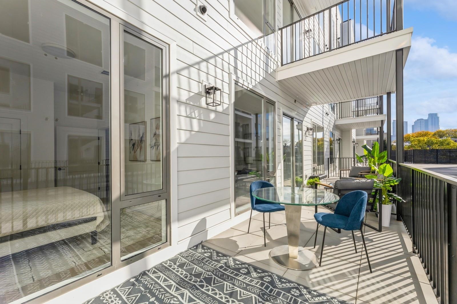 425 3RD ST Unit: 318